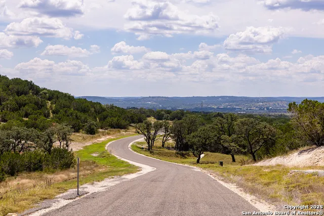 333 Dark Sky Path Kerrville, TX 78028