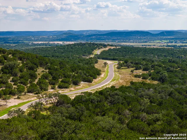 333 Dark Sky Path Kerrville, TX 78028