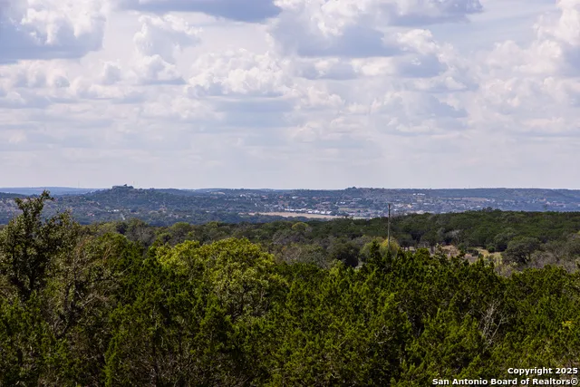 456 Dark Sky Path Kerrville, TX 78028