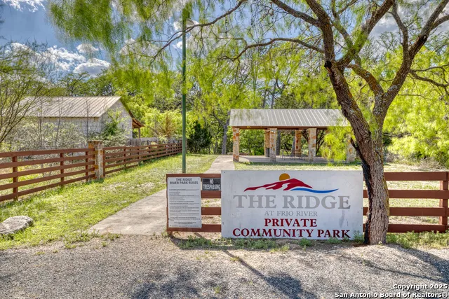 405 Ridge Loop Rio Frio, TX 78879