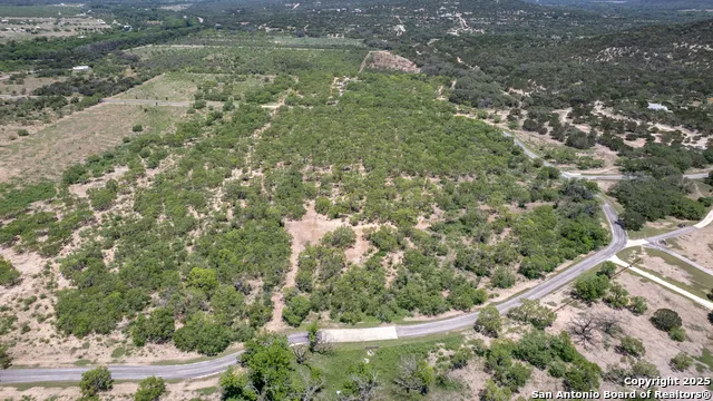 405 Ridge Loop Rio Frio, TX 78879