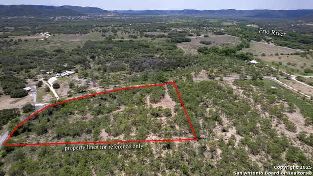 405 Ridge Loop Rio Frio, TX 78879