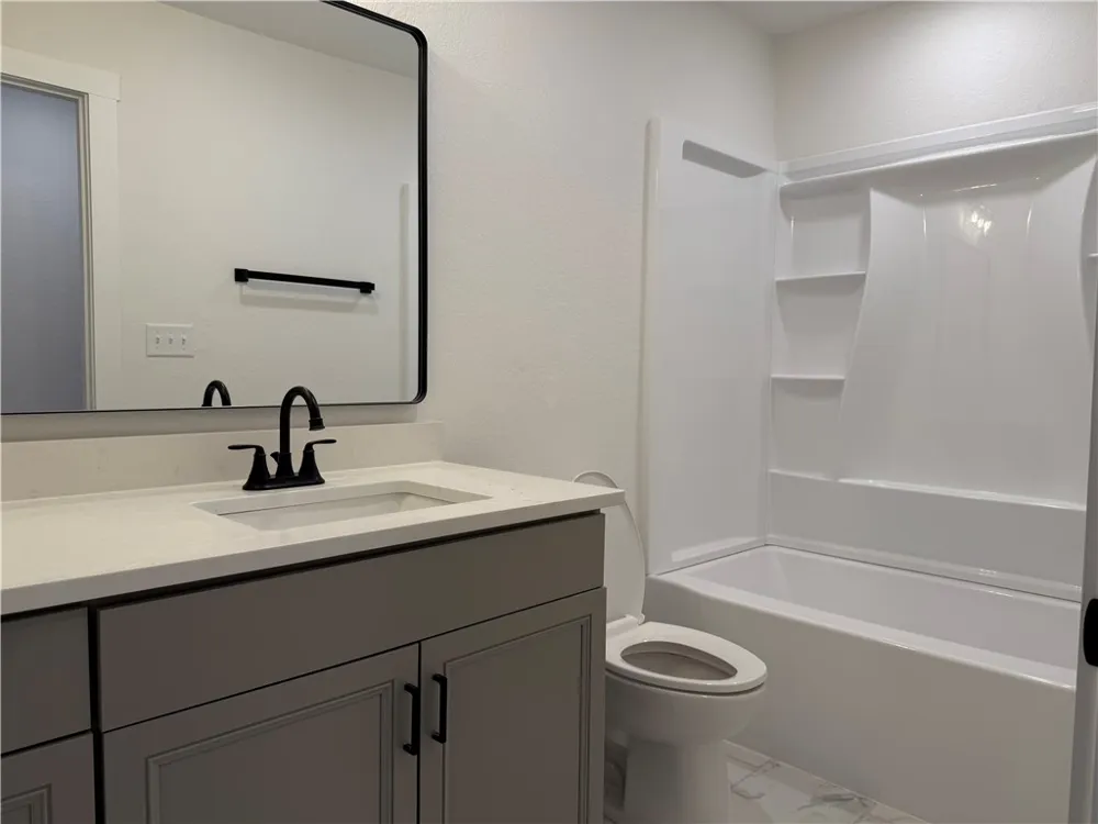 2105 VISTA ROSA #1 Three Rivers, TX 78071