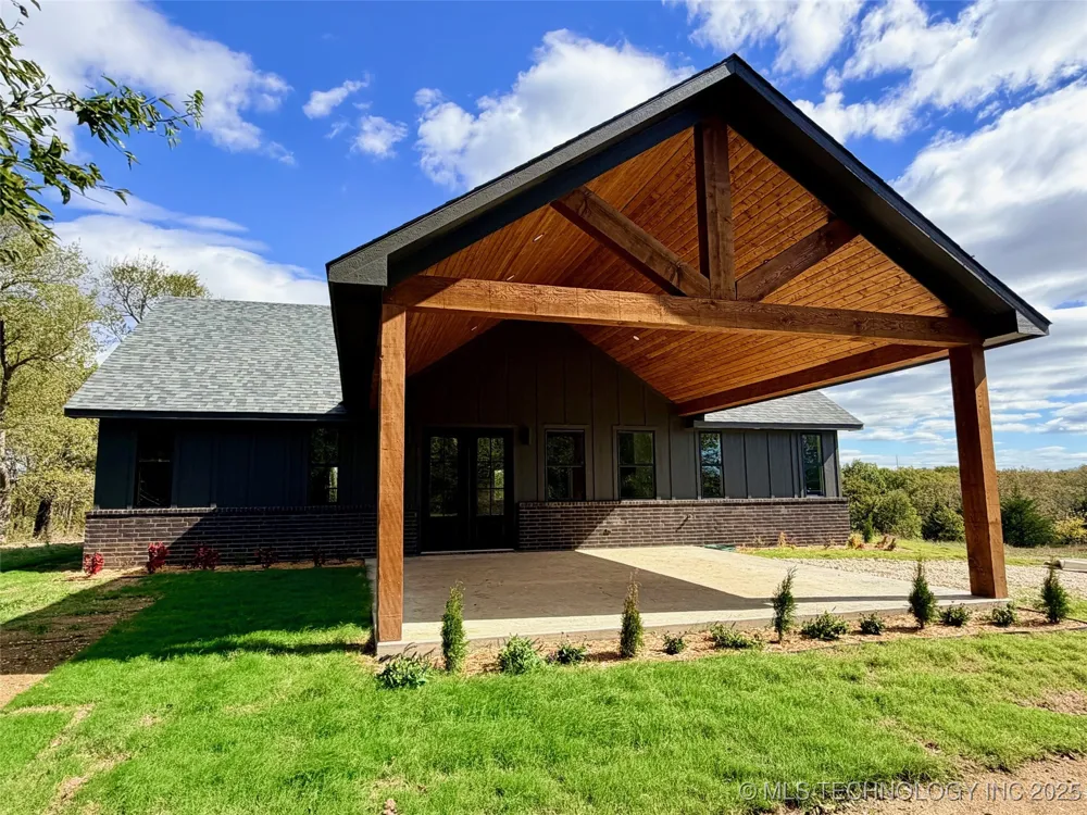 16902 Hackberry Lane Oakland, OK 73446