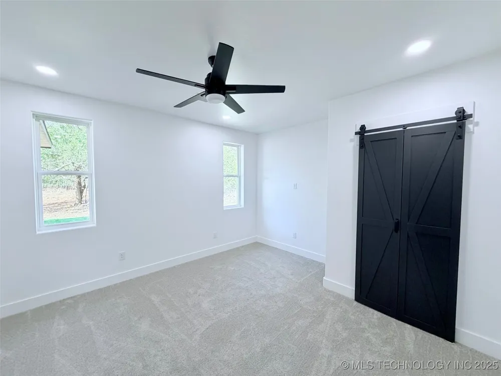 16902 Hackberry Lane Oakland, OK 73446