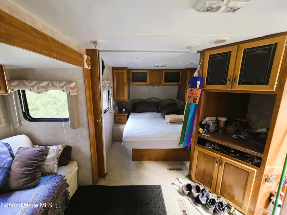 10755 OLD RIVER ROAD Kingston, ID 83839