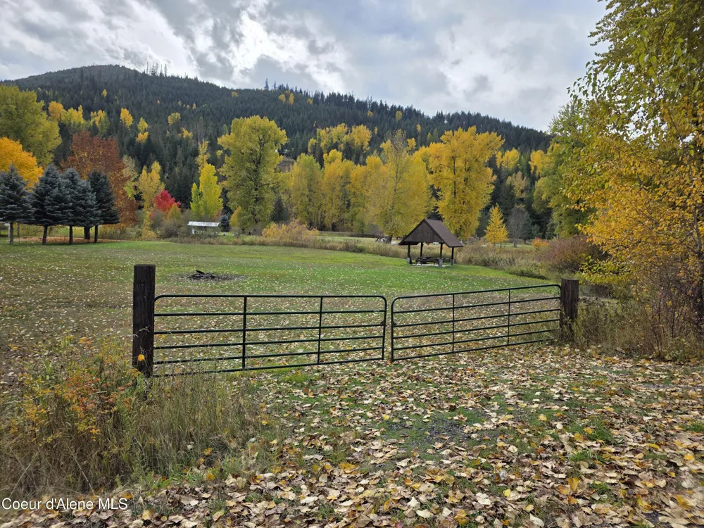 10755 OLD RIVER ROAD Kingston, ID 83839