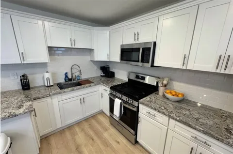 123 6th Street