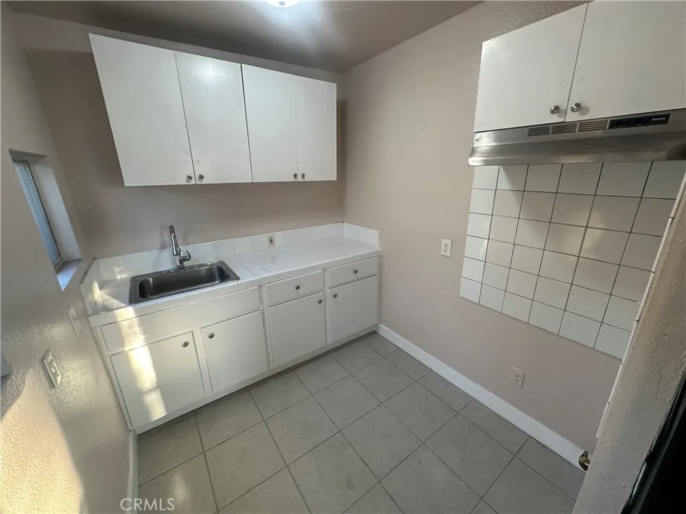 920 mcfarland Avenue Wilmington, CA 90744