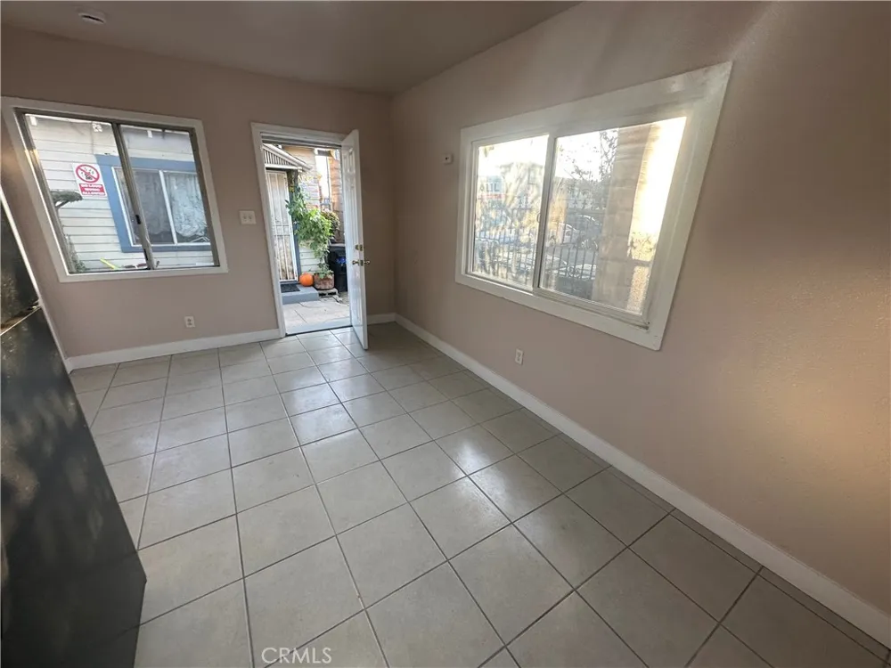 920 mcfarland Avenue Wilmington, CA 90744