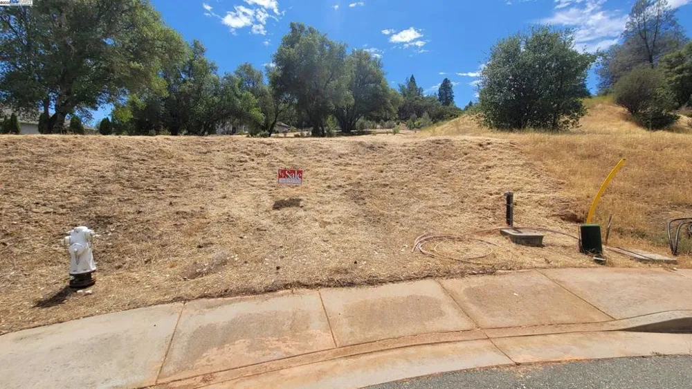 1571 Nevill Ct Jackson, CA 95642