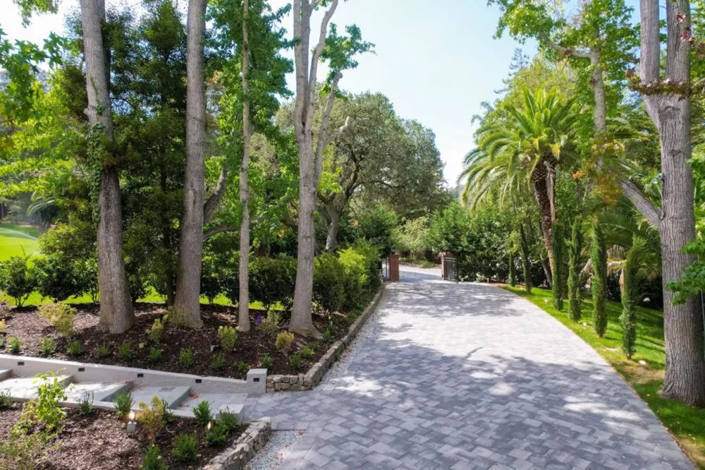 85 Fagan Drive Hillsborough, CA 94010