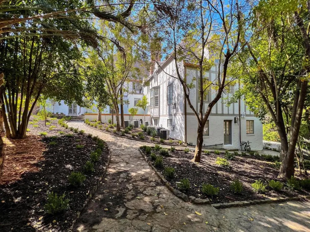 85 Fagan Drive Hillsborough, CA 94010