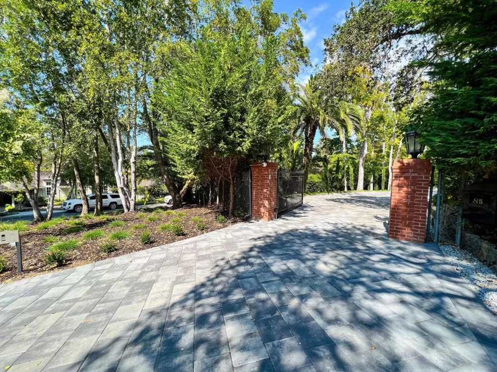 85 Fagan Drive Hillsborough, CA 94010