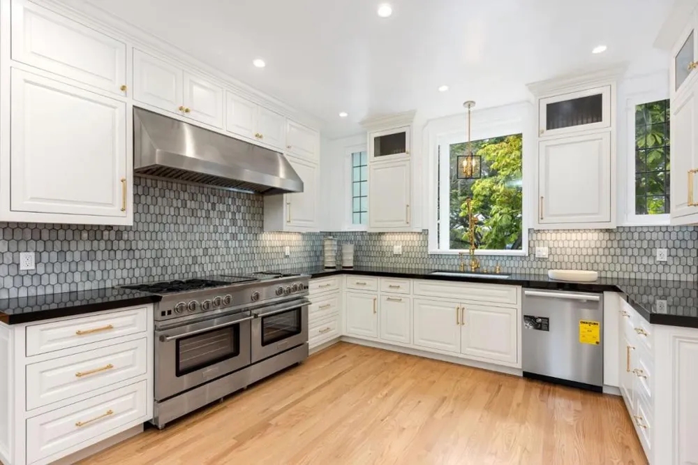 85 Fagan Drive Hillsborough, CA 94010