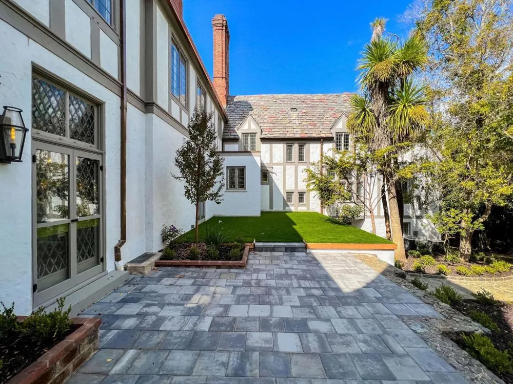 85 Fagan Drive Hillsborough, CA 94010