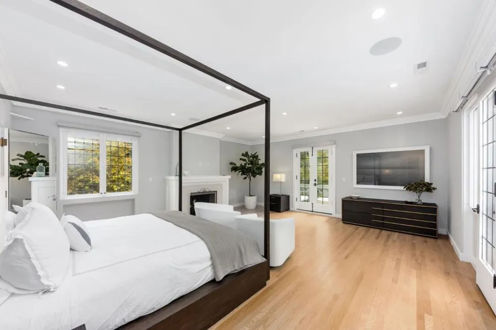 85 Fagan Drive Hillsborough, CA 94010