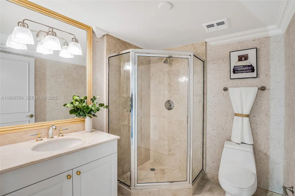 20201 E Country Club Dr #1903 Aventura, FL 33180