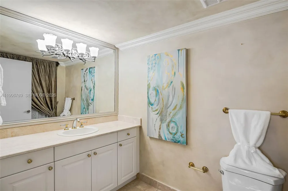 20201 E Country Club Dr #1903 Aventura, FL 33180