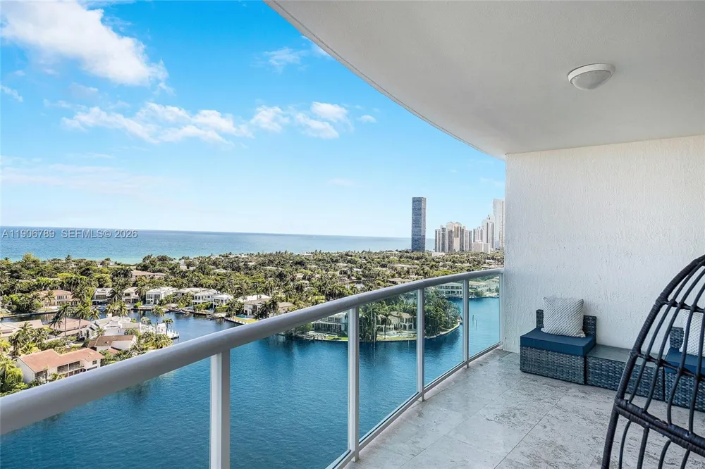 20201 E Country Club Dr #1903 Aventura, FL 33180