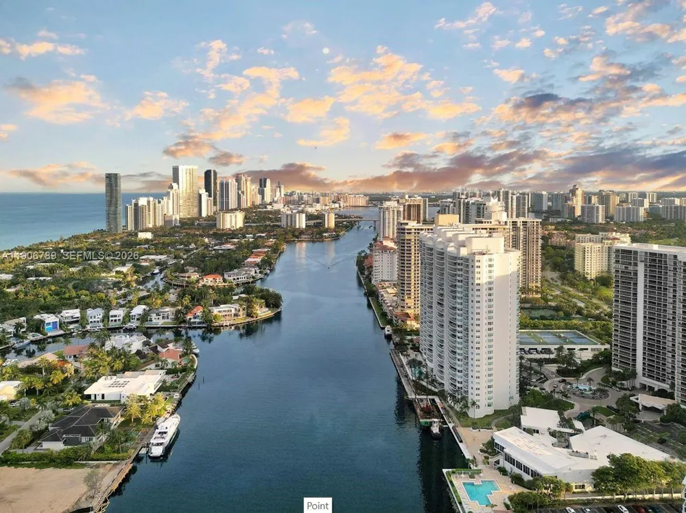 20201 E Country Club Dr #1903 Aventura, FL 33180