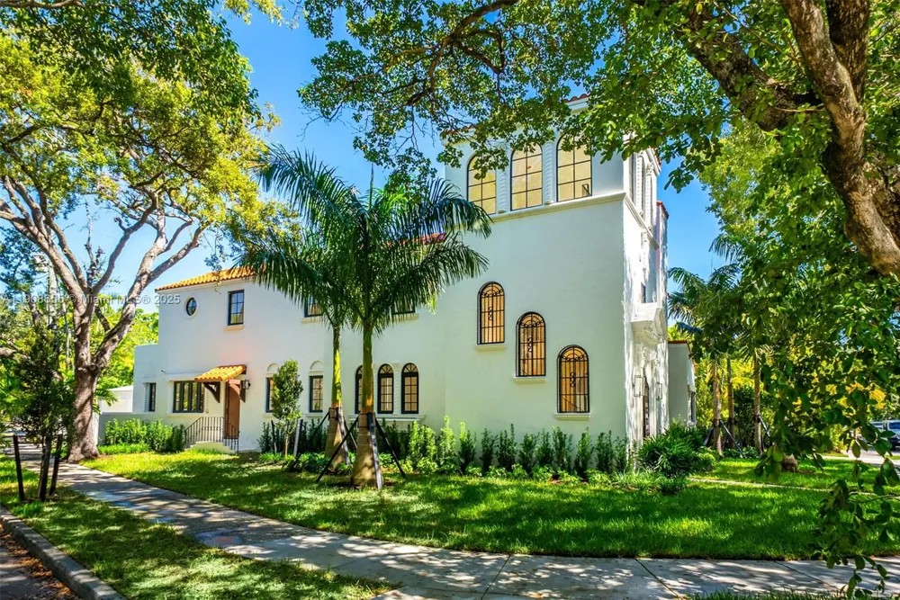 601 NE 56th St Miami, FL 33137