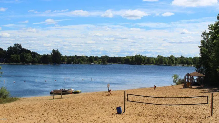7618 Red Fox Road #43 Canadian Lakes, MI 49346
