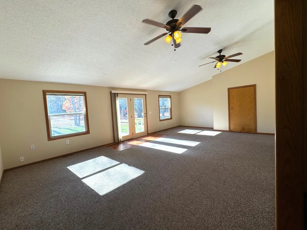 2385 W Houghton Lake Drive Denton Township, MI 48629