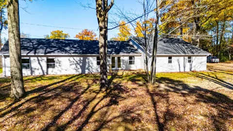 2385 W Houghton Lake Drive