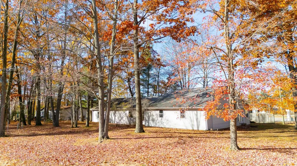 2385 W Houghton Lake Drive Denton Township, MI 48629