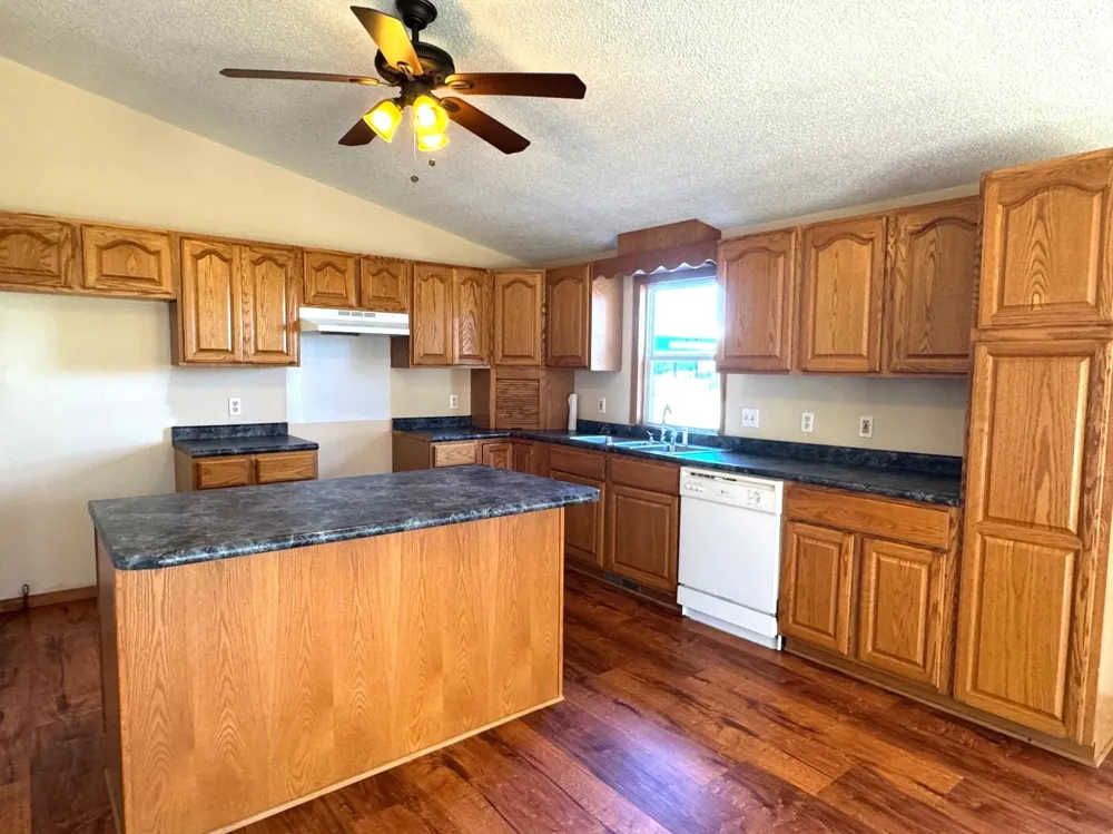 2385 W Houghton Lake Drive Denton Township, MI 48629