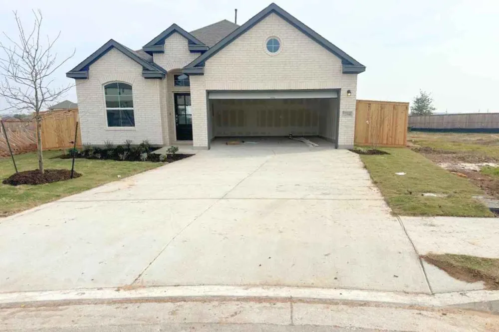 25641 Flora Bella Lane