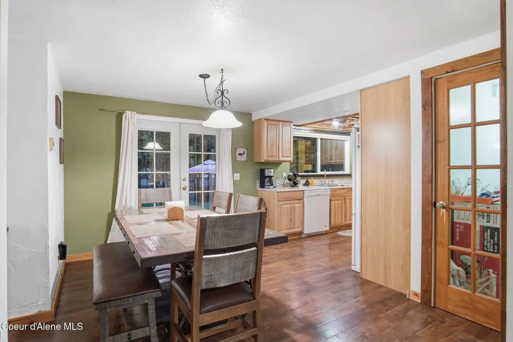 527 Creekside Drive Priest Lake, ID 83856