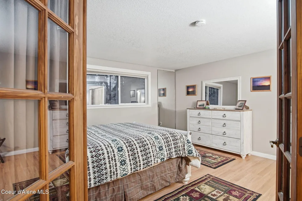 527 Creekside Drive Priest Lake, ID 83856