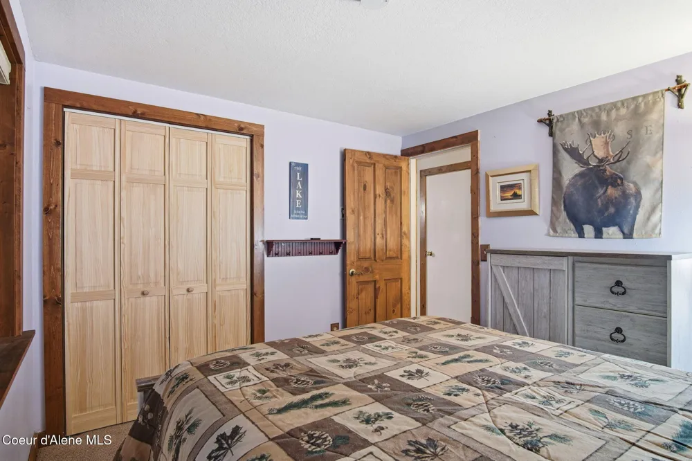 527 Creekside Drive Priest Lake, ID 83856