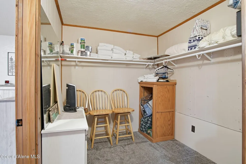 527 Creekside Drive Priest Lake, ID 83856