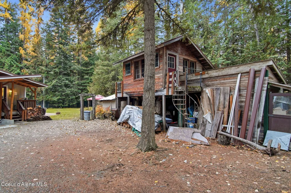 527 Creekside Drive Priest Lake, ID 83856