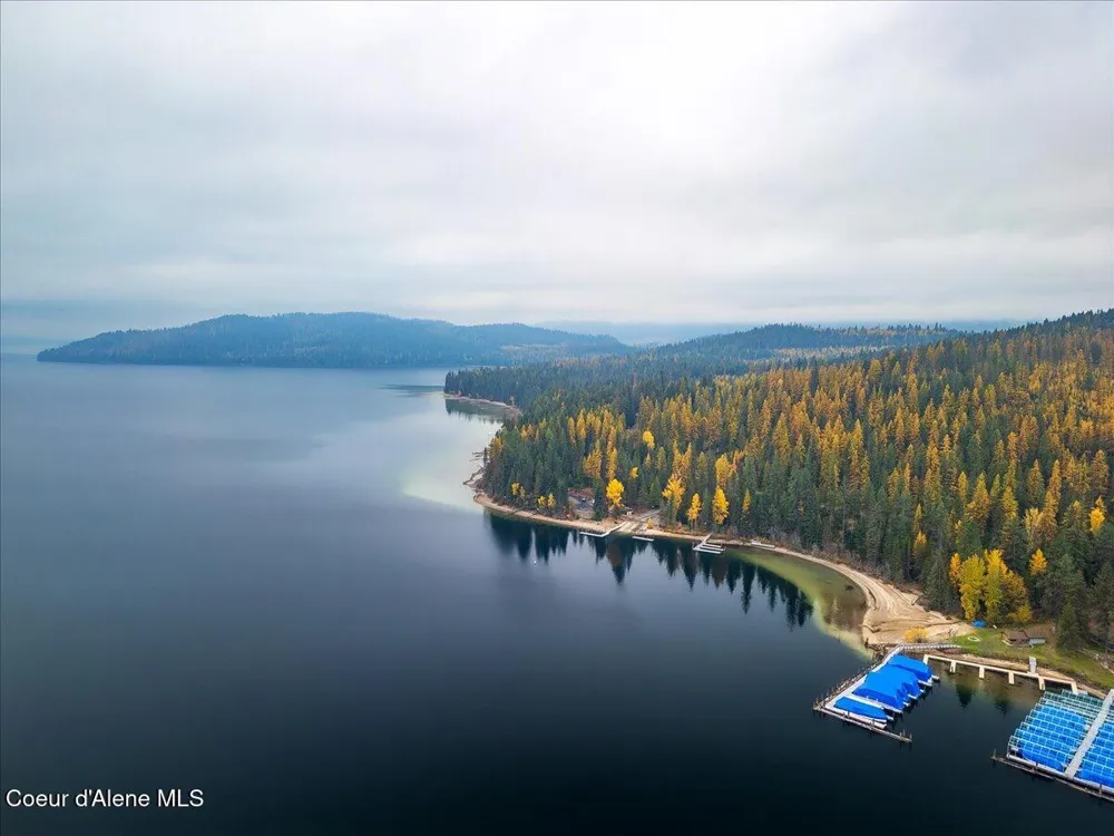 527 Creekside Drive Priest Lake, ID 83856