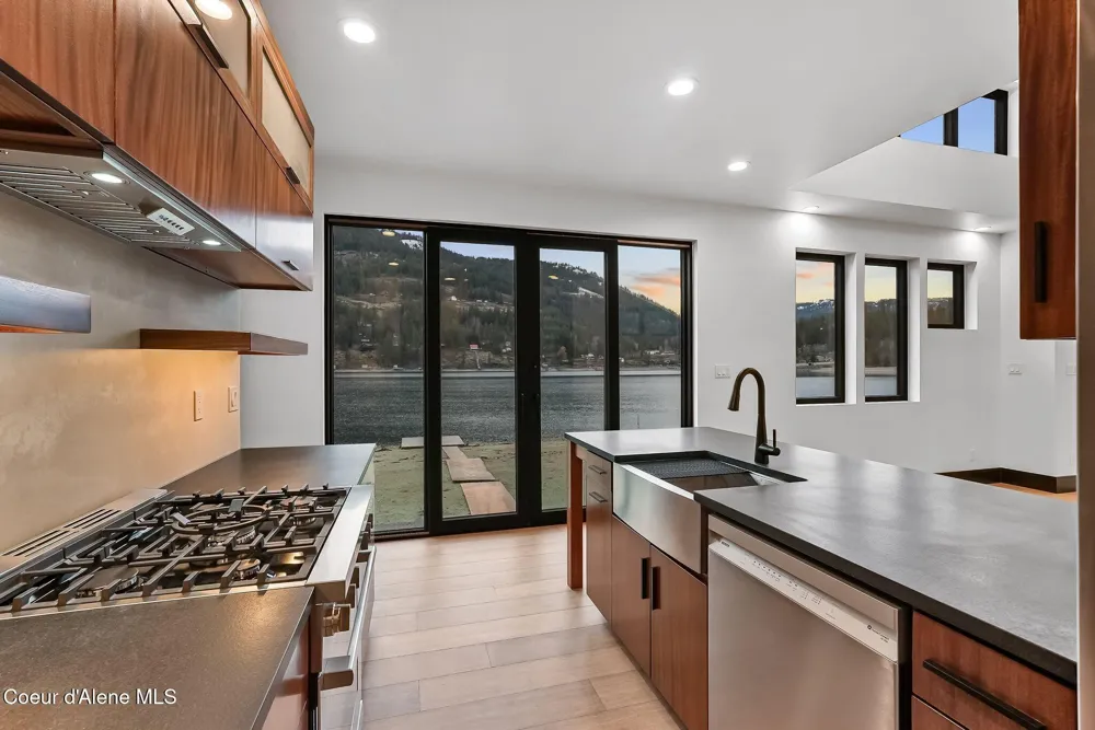 1808 Garfield Bay Road Sagle, ID 83860