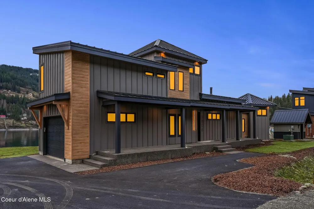 1808 Garfield Bay Road Sagle, ID 83860