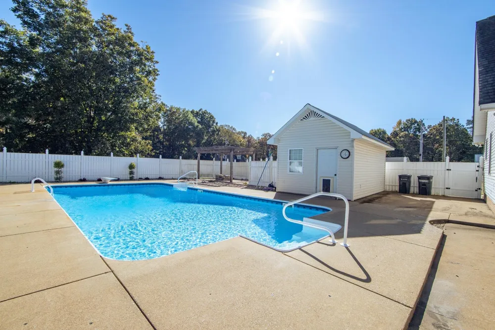 145 TOM WAY Savannah, TN 38372
