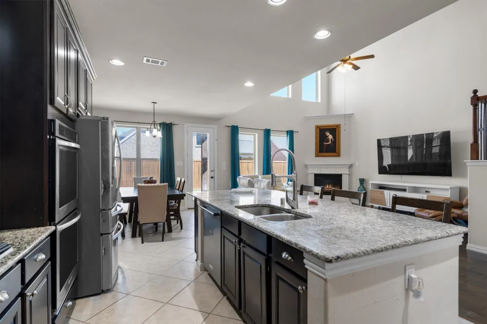 7280 Cana Grand Prairie, TX 75054