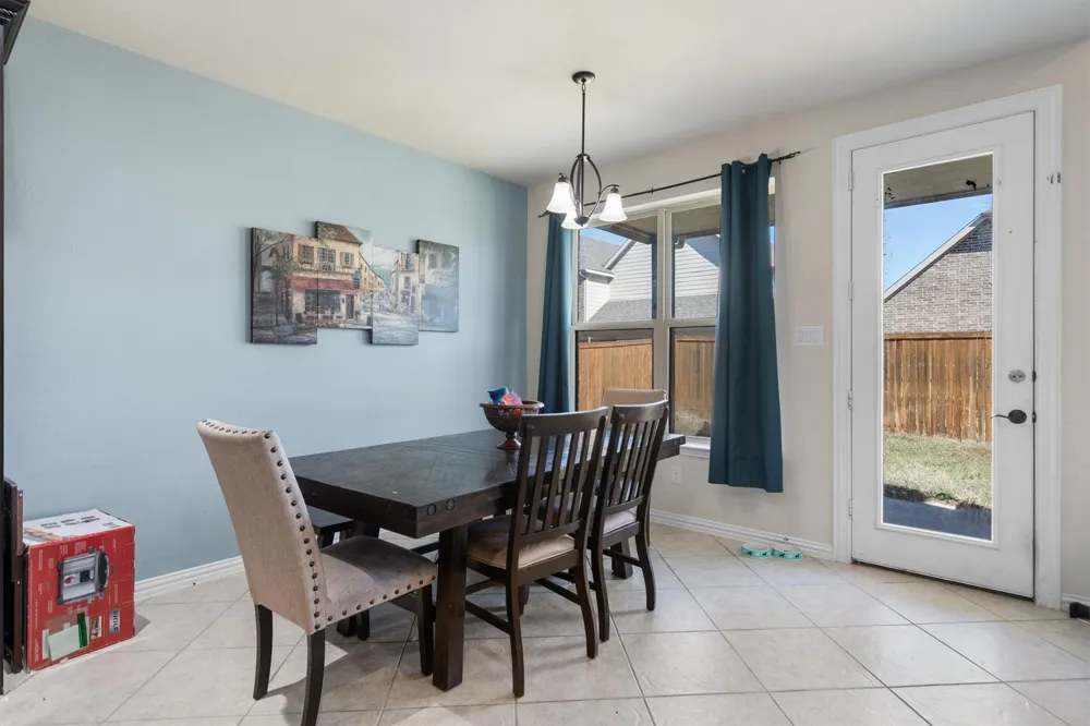 7280 Cana Grand Prairie, TX 75054