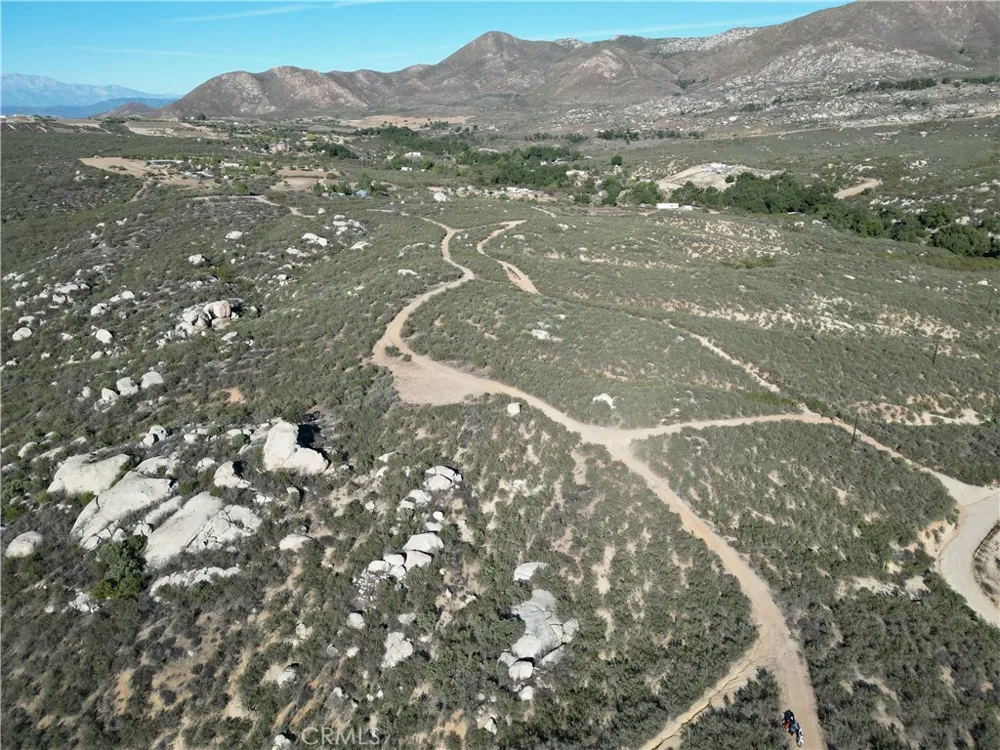 E Benton Rd Hemet, CA 92544