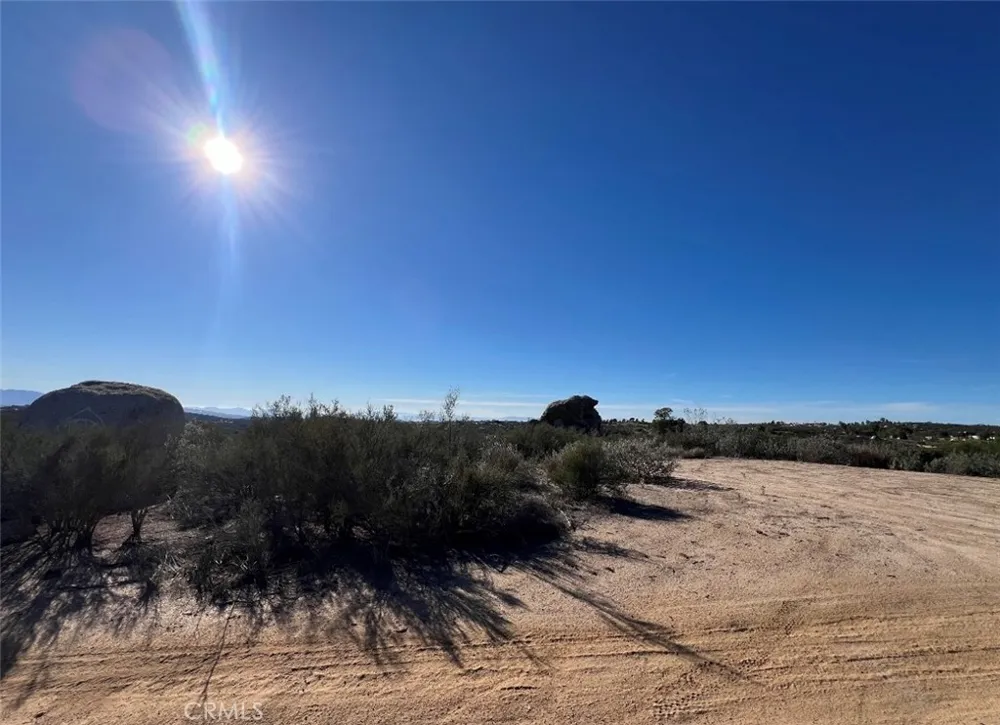 E Benton Rd Hemet, CA 92544