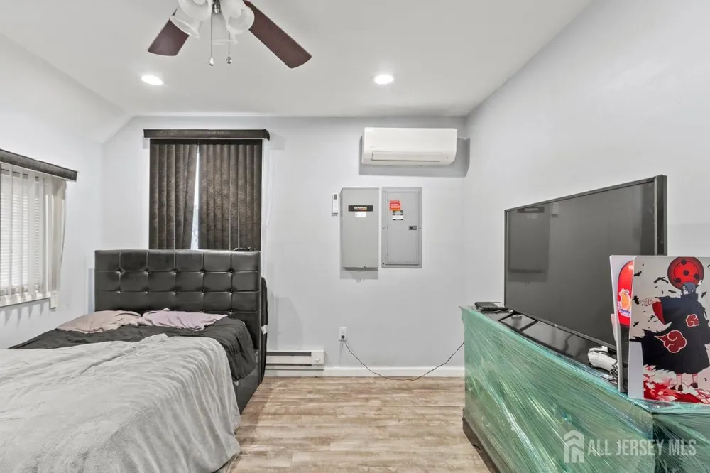 74 Beaverdale Lane Willingboro, NJ 08046