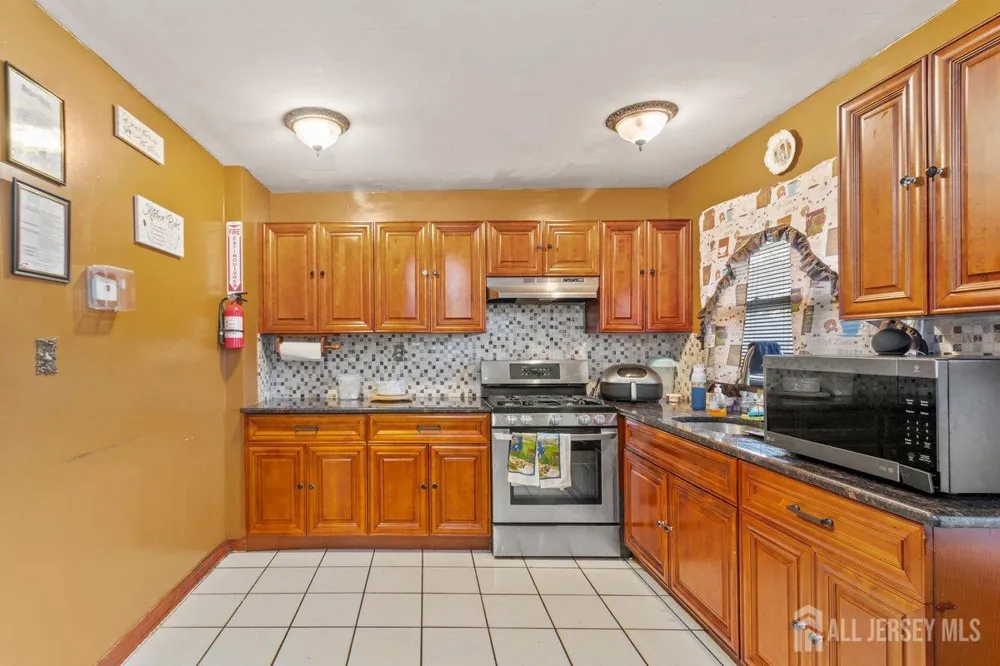74 Beaverdale Lane Willingboro, NJ 08046