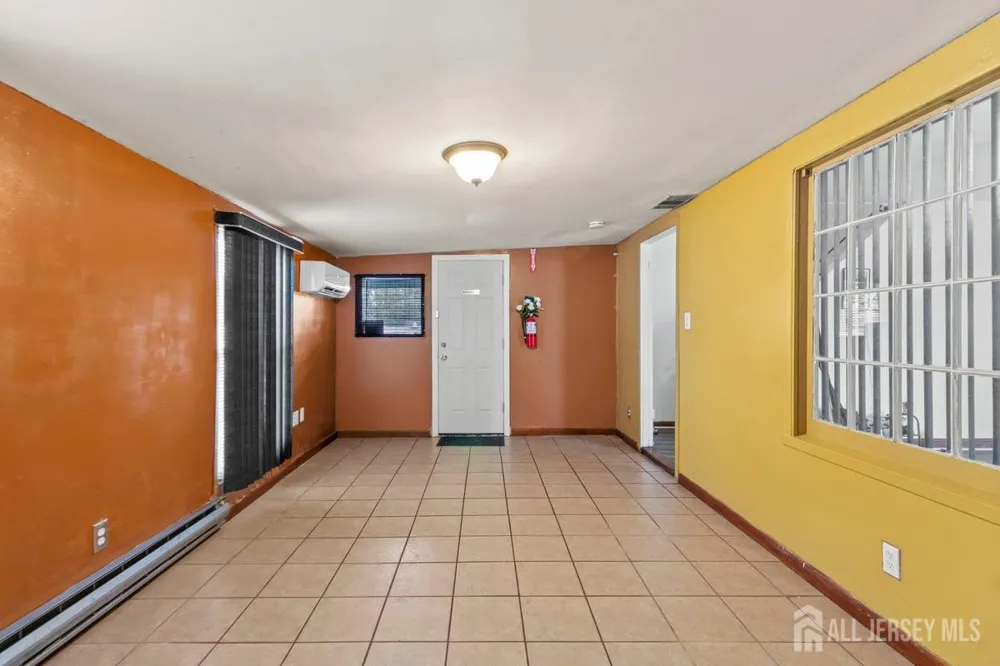 74 Beaverdale Lane Willingboro, NJ 08046