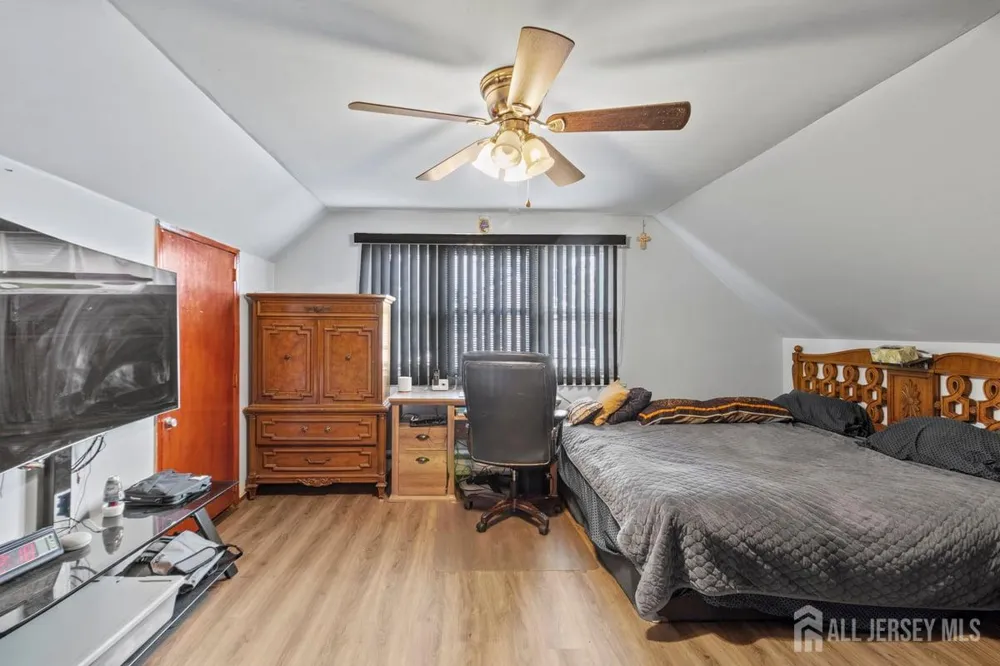 74 Beaverdale Lane Willingboro, NJ 08046