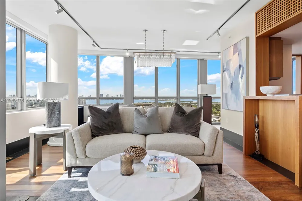 101 20th St #3202 Miami Beach, FL 33139